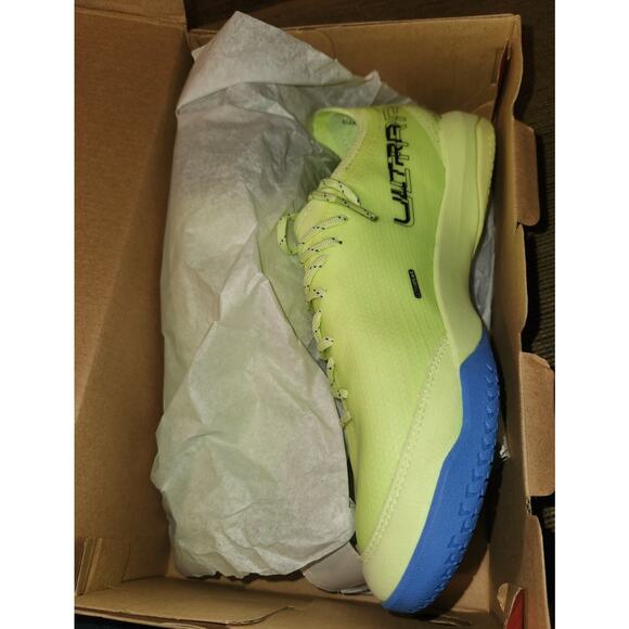 PUMA ULTRA ULTIMATE COURT, MENS SIZE‎ 8